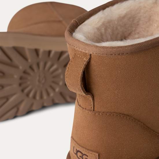 历史新低！美炸了！UGG Classic Mini 女式厚底雪地靴7折 140加元包邮！2色可选！官网不打折！