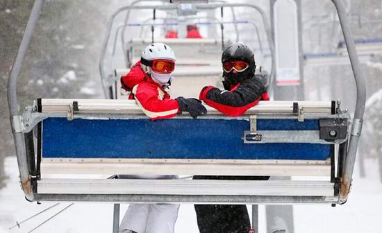 Lakeridge滑雪场本季超值优惠券册子6折 36加元！最高可节省400加元！