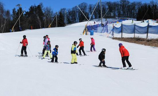 Lakeridge滑雪场本季超值优惠券册子6折 36加元！最高可节省400加元！