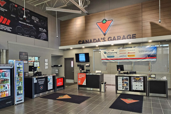 缩略图 | 惊魂！加拿大男子去Canadian Tire更换汽车机油后，差点丢了命！