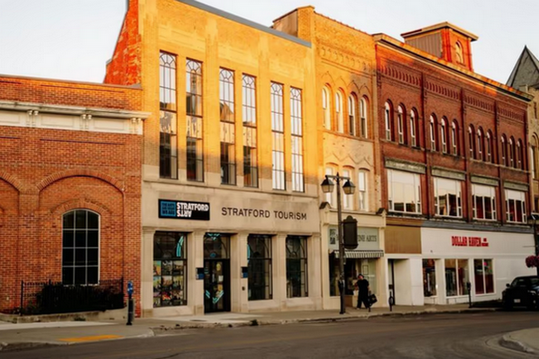 缩略图 | 全部免费！安省数百座历史建筑限时开放，950万人已经冲了！