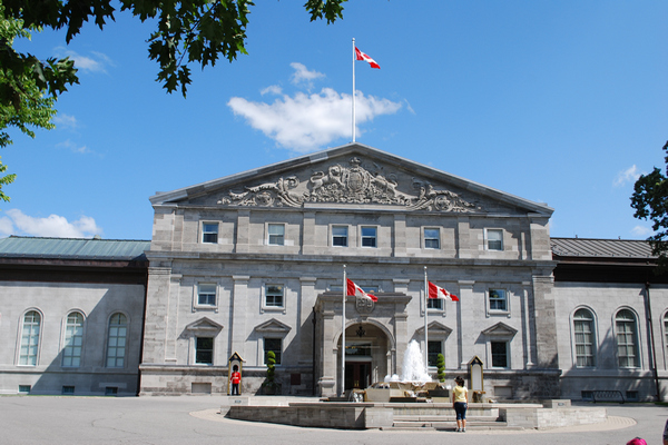缩略图 | 2024年加拿大总督府 (Rideau Hall) 开放日：醉心鸟语花香，浸染历史文化！