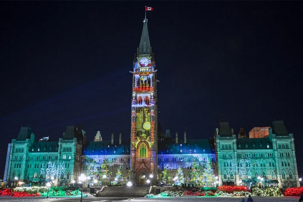 缩略图 | 渥太华周末精彩活动全攻略 (12月19日-21日）：灯光秀，滑冰，夜间漫步，斯坦利圣诞村，狗狗圣诞节，与圣诞老人共飞，假日手工活动，……