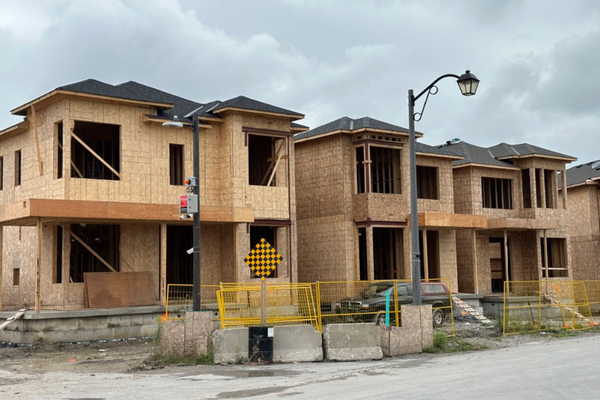 缩略图 | 安省新规：买家在签下新房后，必须去注册，否则恐拿不满赔偿！