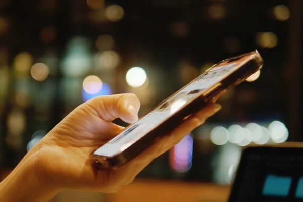 缩略图 | 加拿大华人地产经纪自称"销量第一"，被罚$4000！背景曝光，网友吐槽！