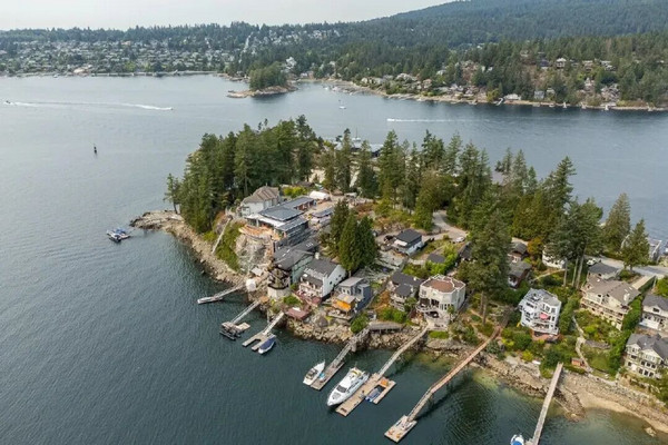 缩略图 | 血亏180万！加拿大华人海景房遭拍卖！卖完都不够还贷款！