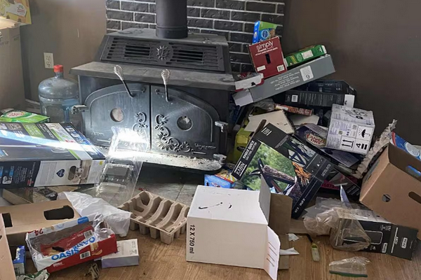 缩略图 | "再也不会出租了"！加拿大房东哭诉：损失$20万，只能认赔止损！