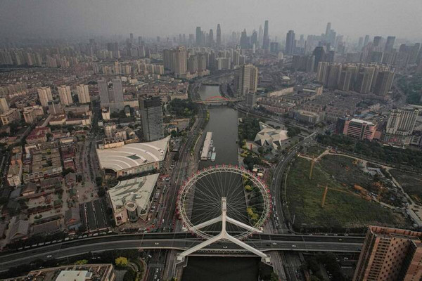 缩略图 | 中国大城宣布：全面取消住房限购，地产类股价大涨