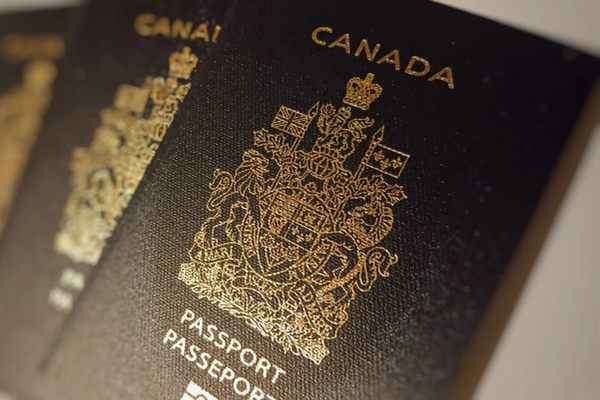 缩略图 | 加拿大新公民法正式生效：海外出生、领养子女可继承公民身份