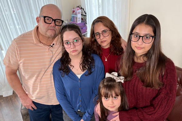 缩略图 | 持牌移民顾问“玩失踪”：渥太华一家人面临被遣返危机！