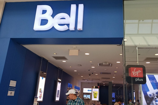 缩略图 | 新一轮裁员风暴！加拿大电信巨头突裁700人！