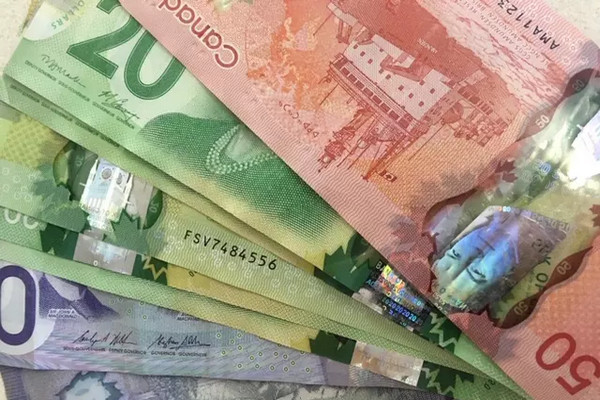 缩略图 | 安省最低工资将于下月上调，一年涨$1355！