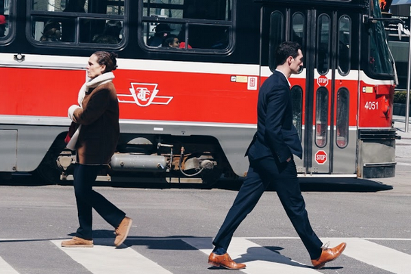 缩略图 | 受特朗普关税和AI影响，多数加拿大企业在2026年上半年不愿招聘！