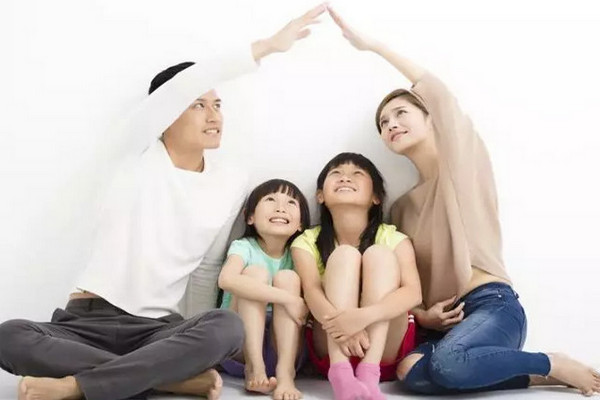 缩略图 | 心酸！为给在美国的女儿买房，杭州父母卖掉唯一房产，住进养老院！