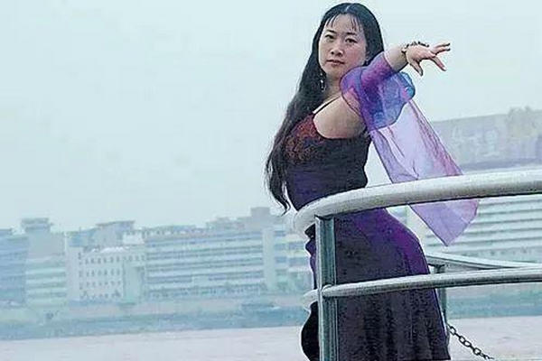 缩略图 | 中国网红15年：凤姐拿绿卡 芙蓉姐姐开公司