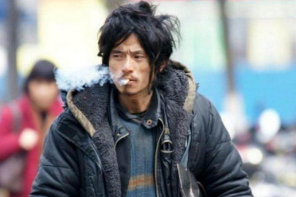 缩略图 | 还记得犀利哥？”最帅乞丐“爆红后11年，近况曝光网友叹！