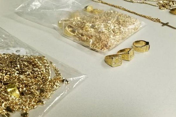 缩略图 | 加拿大华人警惕：千万别买这类低价黄金！