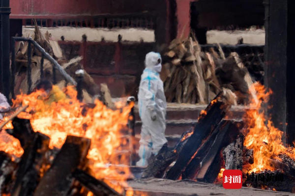 缩略图 | 逃离印度的中国人：一张回国机票暴涨至3万，小区560人确诊
