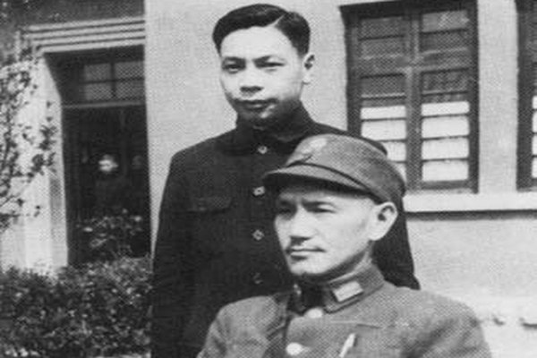 缩略图 | 《蒋经国日记》公布：抢救蒋介石，与美断交，安排接班人 ....