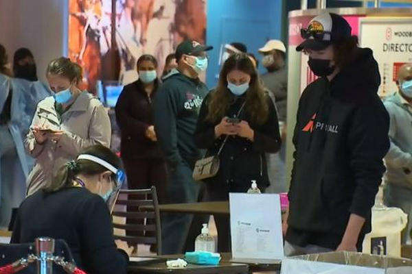 缩略图 | 安省卫生官警告：不打疫苗的师生会区别对待