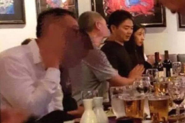 缩略图 | 刘强东性侵案女主角：他说会离婚娶我