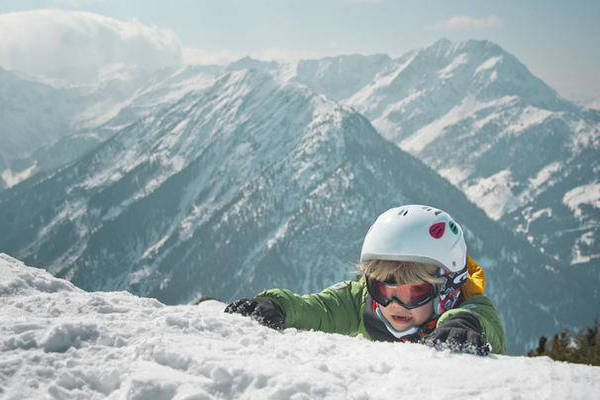 缩略图 | 寒冬、裁员、失业…… 职场人如何找到出路？