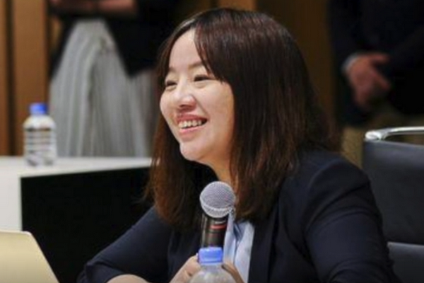 缩略图 | 笑对全网封杀 “中国自媒体女王”哪来的底气