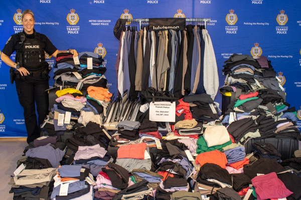 缩略图 | 加拿大知名服饰品牌大量被盗！警方：这类打折品恐都是偷来的！