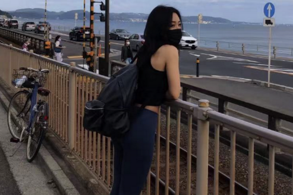 缩略图 | 中国留学生关海关3天后遣返，疑曾坐台7年接客万人！