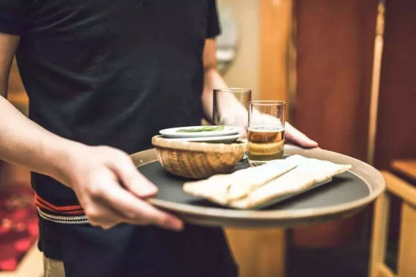 缩略图 | 中国留学生海外打工生态图谱：最有效融入方式