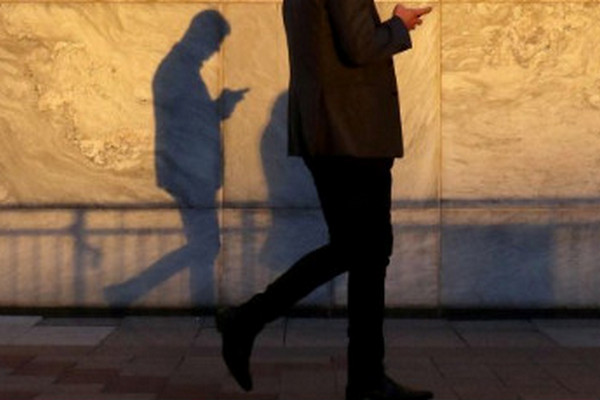 缩略图 | 美国下令强制中国公司出售同性交友应用Grindr