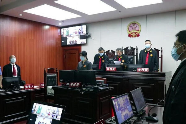缩略图 | 江西一警察盗用嫌疑人微信9万余元，一审获刑3年3个月！