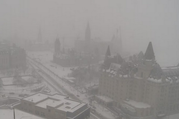 缩略图 | 寒冬仍未离去！渥太华春季第一天：预计降雪仍高达10厘米！