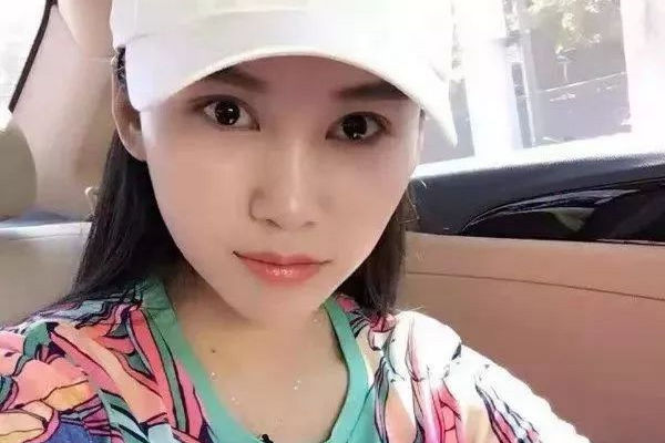 缩略图 | 继“最美通缉犯”后，再现高颜值“美女老赖”