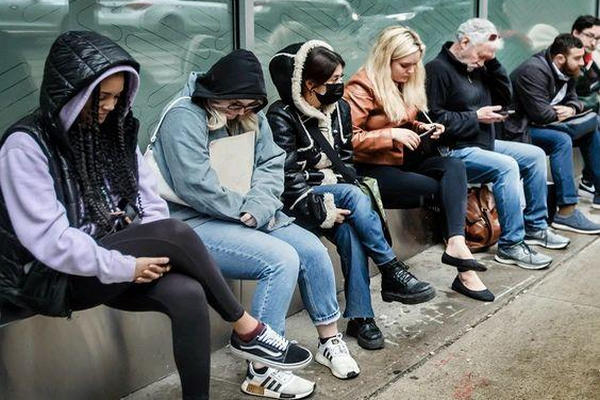 缩略图 | 震惊！离谱！联邦政府去年向公务员发放1.91亿元奖金