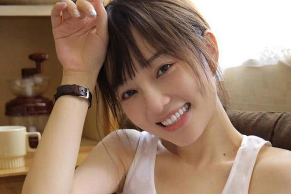 缩略图 | 李小璐深夜发文：我只是普通女人，孰能无过
