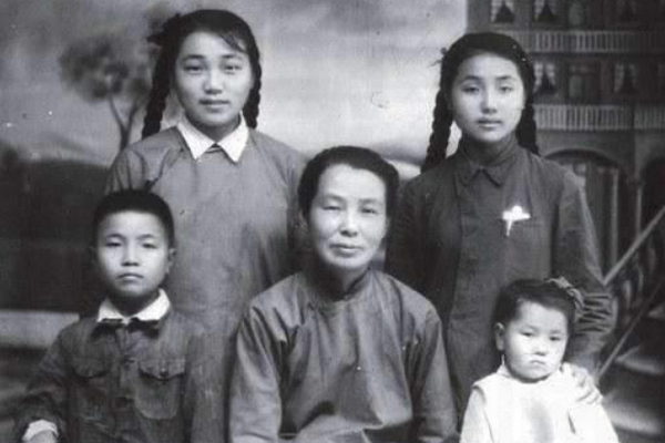 缩略图 | 陈独秀女儿陈子美：一生坎坷，1970年后神秘消失！