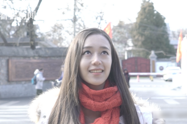 缩略图 | 北大美女博士聊学习成网红，有粉丝看直播考第一