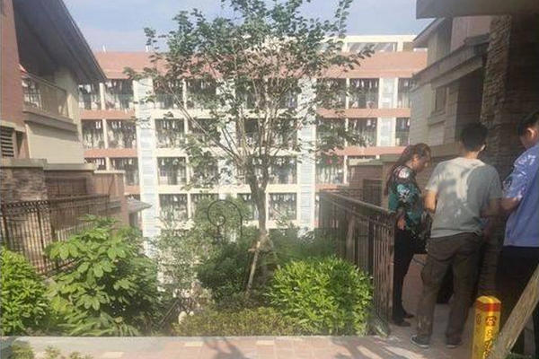 缩略图 | 中山大学女学生网上举报老师“强奸”，现涉嫌教师已被刑拘！