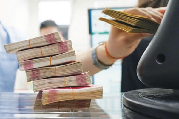 缩略图 | 华裔女换汇被骗10万加元！法官判了：换汇公司不必赔！