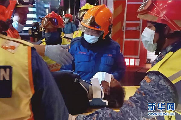 缩略图 | 马来西亚首都发生地铁列车相撞事故，逾200人受伤！