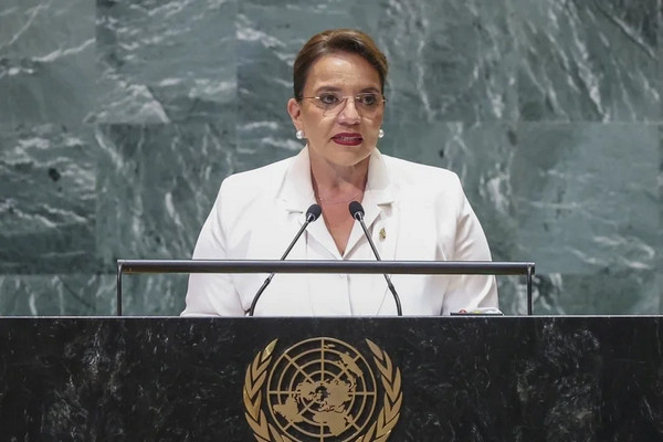 缩略图 | 洪都拉斯现任总统：由于特朗普“干预选举”，此次大选“无效”