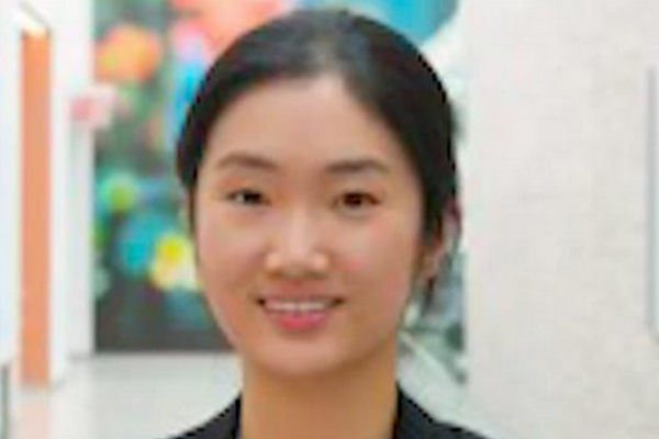 缩略图 | 22岁华裔投行实习生坠落曼哈顿铁轨，遭车撞击身亡！