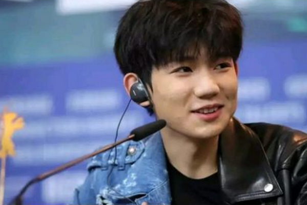 缩略图 | BBC报道王源吸烟事件：王源为非法吸烟道歉