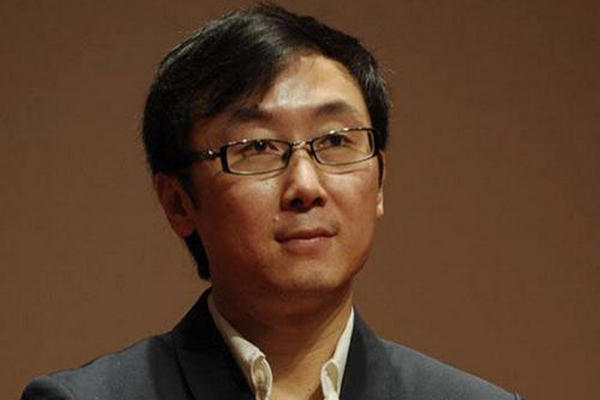 缩略图 | 导演陆川支持派飞机接留学生回国：政府应该做的