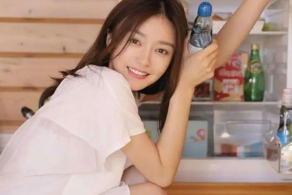 缩略图 | 秦岚：41岁的女人，很美，不结婚