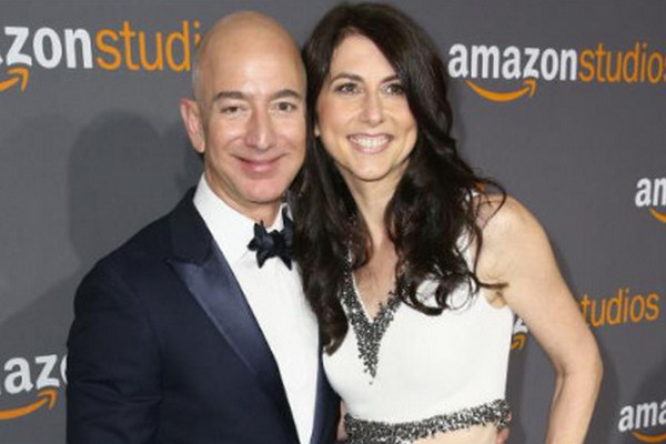 缩略图 | 贝索斯正式离婚 前妻成世界第三大女富豪