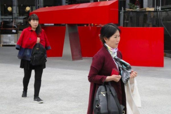 缩略图 | 在公寓里开妓院！两名中国大妈老鸨在澳洲被捕