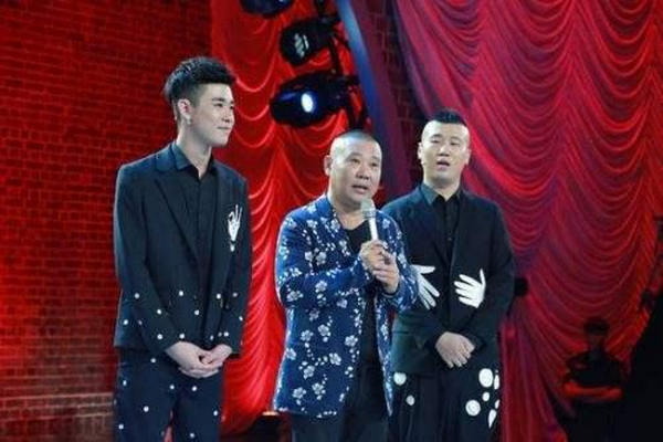 缩略图 | 德云社内斗？郭德纲周九良张鹤伦疑集体开撕张云雷