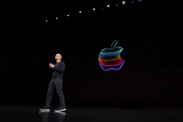 缩略图 | 12年来iPhone首次不涨价，苹果赢了芯片，输了5G